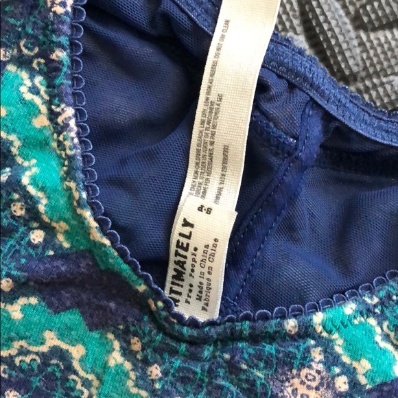 Free people intimately crop top bundle - Picture 4 of 6